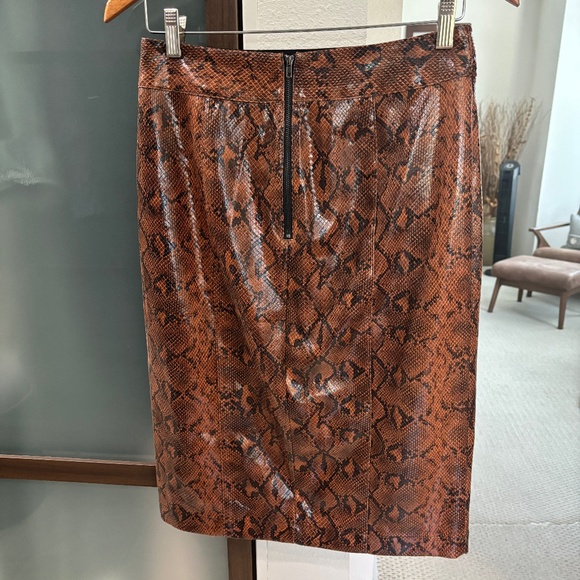 Express x Negin Mirsalehi Faux Leather Skirt - Brown/Black Snake Print Size 8 - Picture 3 of 10